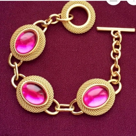 Monet Pink Glass Cabochon Bracelet Toggle signed mesh gold tone vintage - Picture 1 of 5
